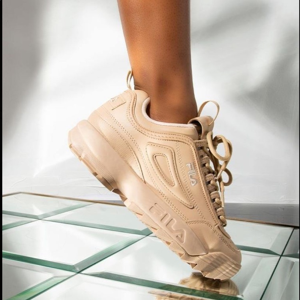 LIKE NEW Fila Disruptor II Autumn | Bleached Sand